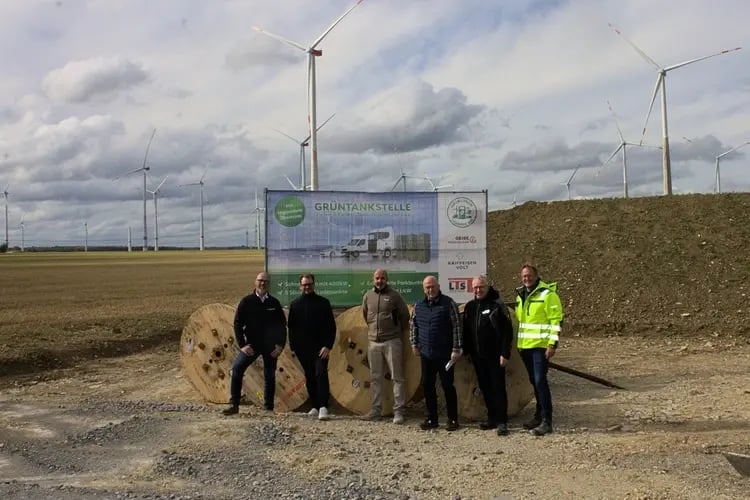 Ladepark-Meerhof-A44-RaiffeisenVolt